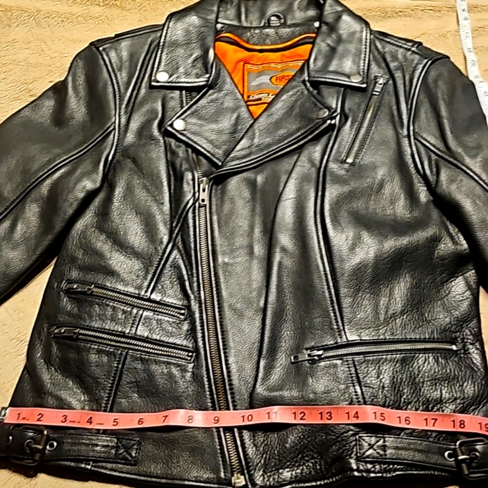 Classic Leather Gear - Size XL - Leather Motorcycle Jacket